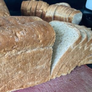 Simple Homemade White Sandwich Bread for Beginners